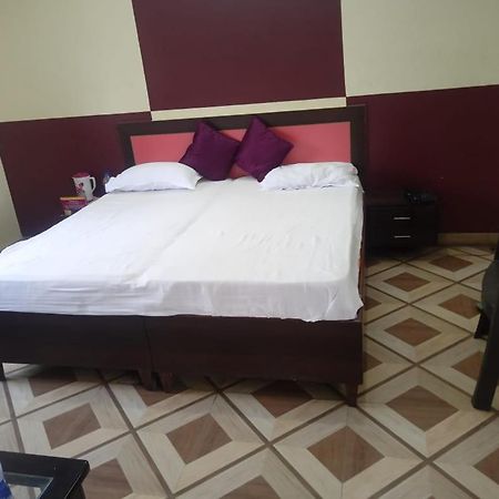 Hotel Siddharth By Wb Economy Jaunpur Esterno foto